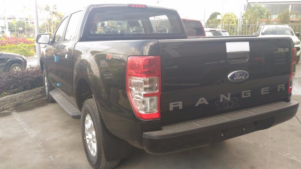 Bán xe Ford Ranger đời 2017, màu xanh lam, nhập khẩu-2