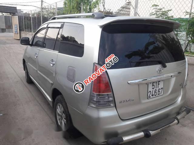 Cần bán lại xe Toyota Innova đời 2008, màu bạc  -2