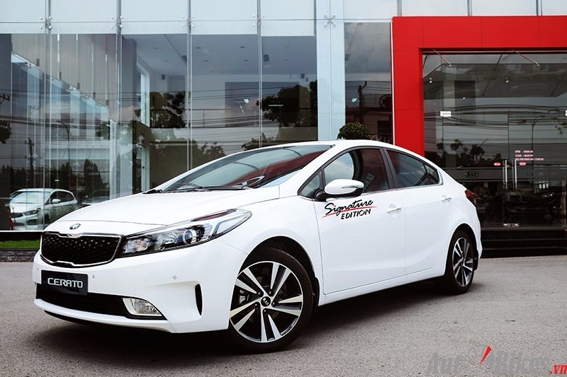 Bán xe Kia Cerato đời 2017, màu trắng, nhập khẩu  -1