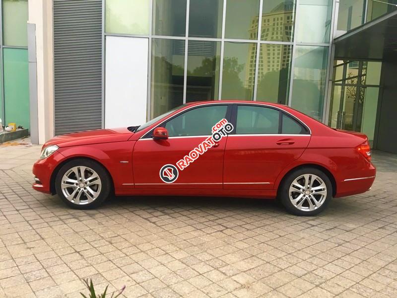 Bán xe Mercedes C200 2012, màu đỏ, ít sử dụng, 33.000 km, lý lịch bảo dưỡng hãng-2