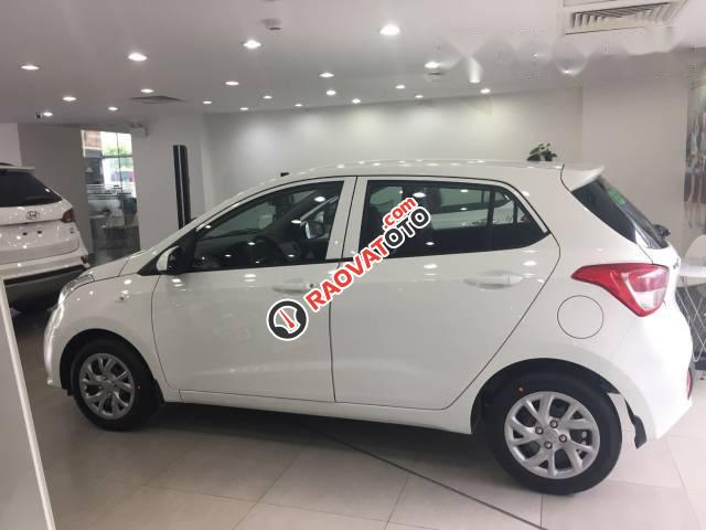 Bán Hyundai Grand i10 đời 2017, màu trắng, 330 triệu-1