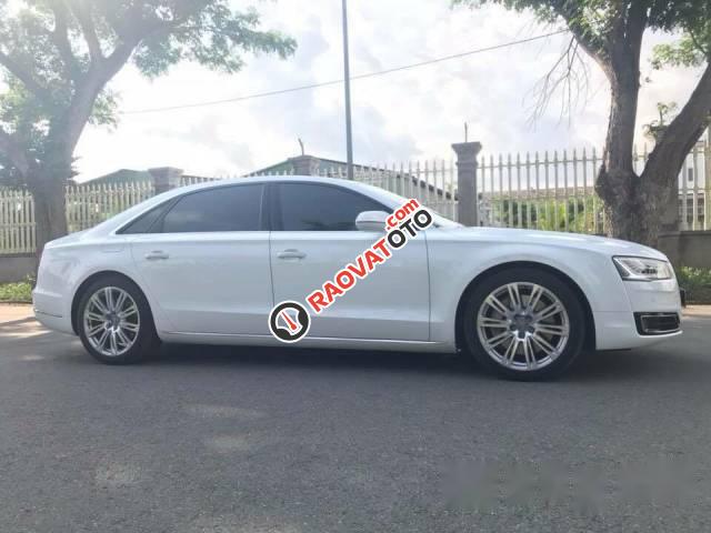 Gia đình bán Audi A8 đời 2014, màu trắng-0