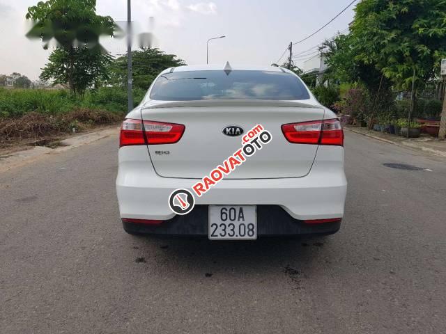 Bán xe Kia Rio đời 2015, màu trắng, xe nhập xe gia đình-2