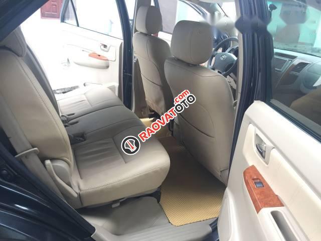 Bán Toyota Fortuner đời 2010, màu đen   -4