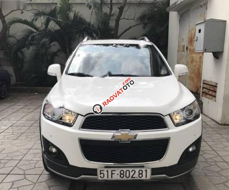 Cần bán lại xe Chevrolet Captiva đời 2016, màu trắng ít sử dụng-1