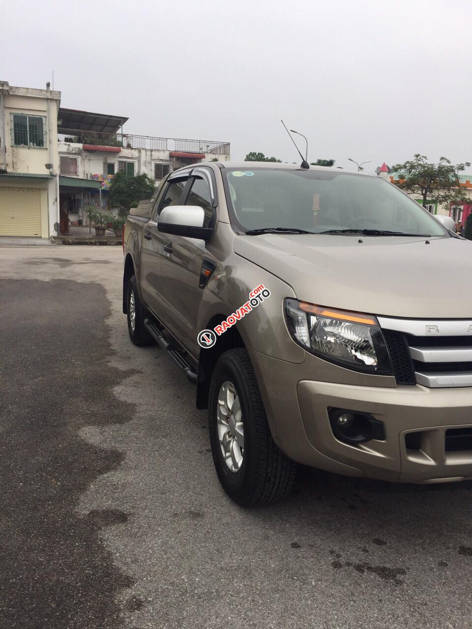 Bán ô tô Ford Ranger 2.2 AT đời 2014, màu vàng, xe nhập -1