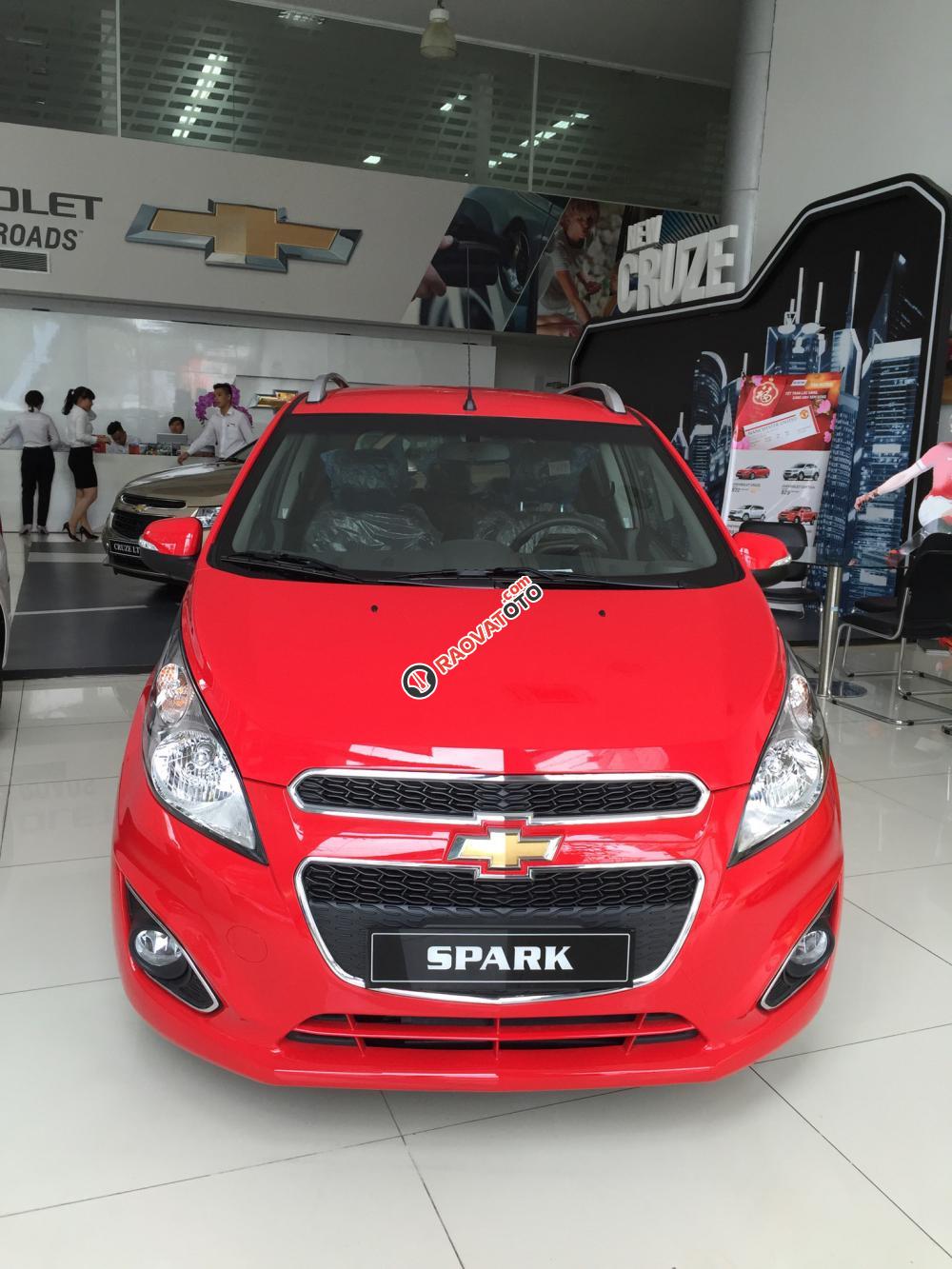 Chevrolet Spark LT 1.2L màu đỏ 5 chỗ, hỗ trợ vay ngân hàng lên đến 90% - LH: 0945.307.489 Huyền-0