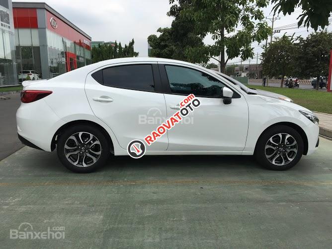 Mazda 2 1.5AT SD giá hấp dẫn nhất thị trường. Liên hệ ngay để được tư vấn và nhận những ưu đãi có giá trị nhất-3