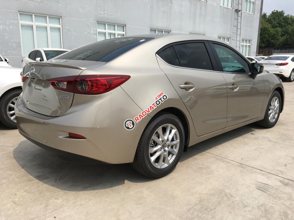 Mazda 3 SD - giá xe mới nhất năm 2017 tại Mazda Long Biên-4