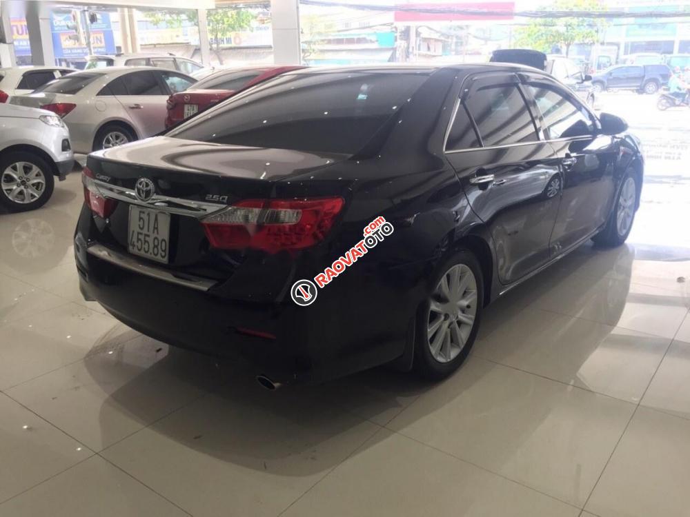 Bán xe Toyota Camry Q đời 2013, màu đen, giá tốt-2