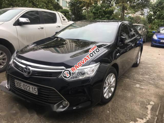 Bán Toyota Camry sản xuất 2016, màu đen chính chủ, giá 910tr-0