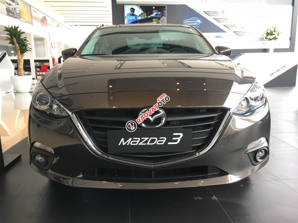 Mazda 3 1.5 sedan đời 2017, hỗ trợ vay trả góp, ưu đãi và quà tặng- LH MS. Dung 0977.759.946-1