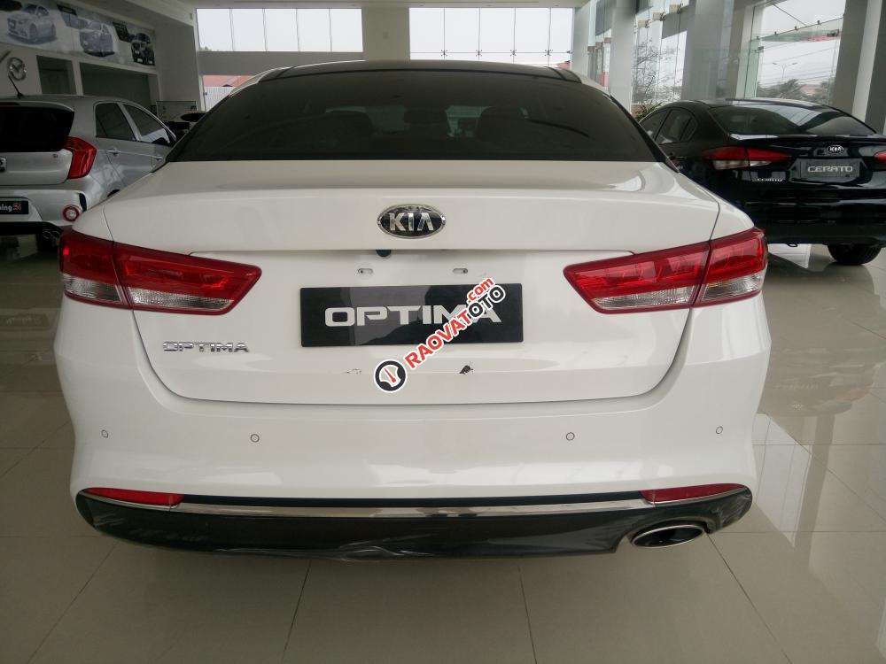 Bán xe Kia Optima GAT sản xuất 2018, màu trắng, hỗ trợ trả góp, LH 0989.240.241-2