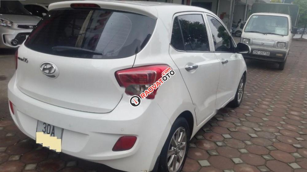 Cần bán gấp Hyundai Grand i10 1.0 MT 2015, màu bạc, nhập khẩu chính chủ-3