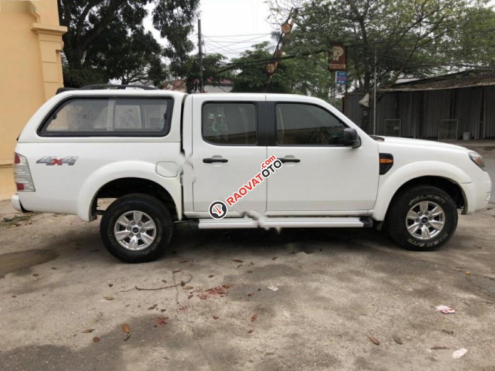 Cần bán Ford Ranger 4x4 MT năm 2009, màu trắng số sàn-4