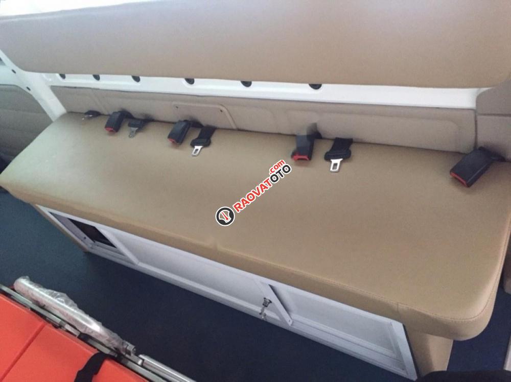 Cần bán xe Ford Transit 2017, màu trắng-3