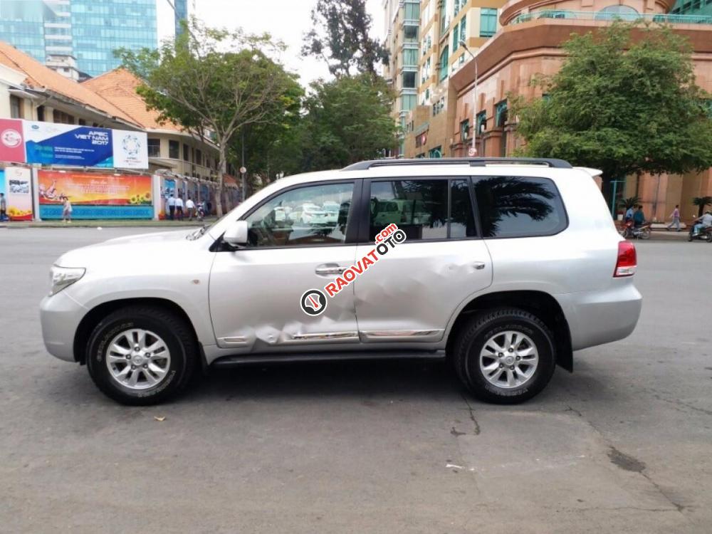 Bán Toyota Land Cruiser VX 4.6 V8 đời 2012, màu bạc, nhập khẩu-7