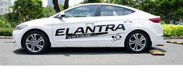 Bán xe Hyundai Elantra 2.0 GLS 2017, màu trắng-0