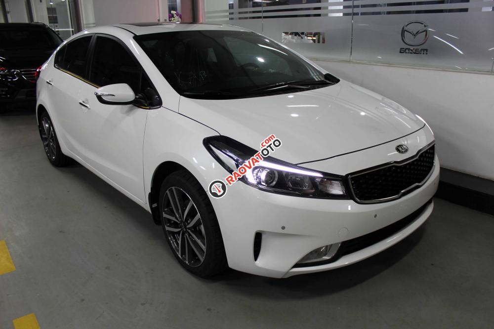 Cần bán Kia Cerato 2017, màu trắng, giá hấp dẫn, LH ngay 0938603059-0