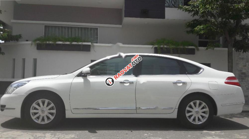 Cần bán gấp Nissan Teana 2.0 đời 2010, màu trắng, nhập khẩu, 555 triệu-3