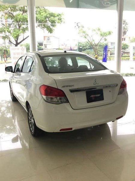 Bán xe Mitsubishi Attrage đời 2017, màu trắng, nhập khẩu giá cạnh tranh-3