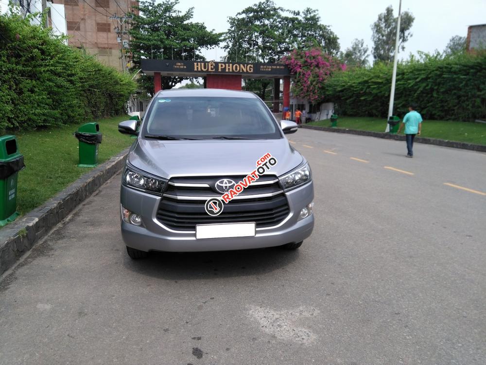 Cần bán lại xe Toyota Innova đời 2017, màu bạc, xe nhập, giá tốt-0