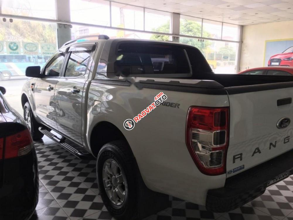 Cần bán Ford Ranger XLS 2.2L AT đời 2014, màu trắng, nhập khẩu nguyên chiếc số tự động-4