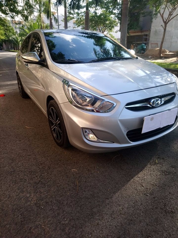 Bán Hyundai Accent đời 2012, nhập khẩu-2