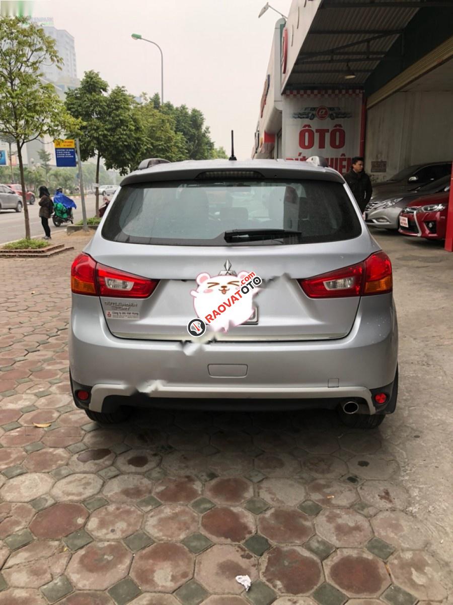 Bán ô tô Mitsubishi Outlander đời 2014, màu bạc, nhập khẩu Nhật Bản chính chủ, giá chỉ 680 triệu-0