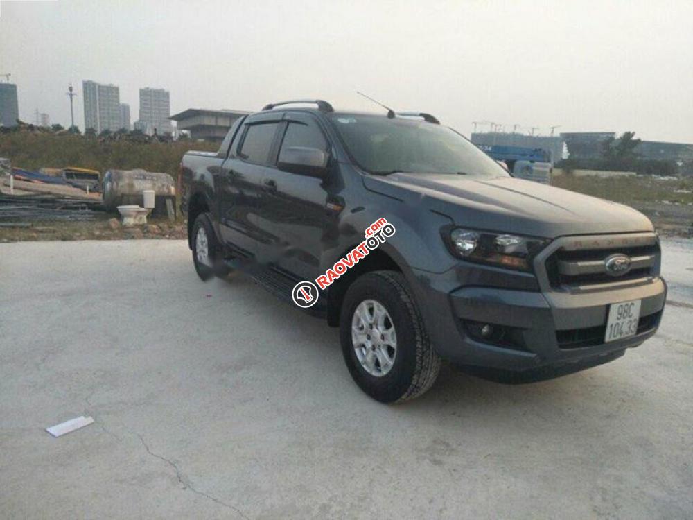 Bán Ford Ranger XLS 2.2L 4x2 AT sản xuất 2016, màu xám, nhập khẩu-0