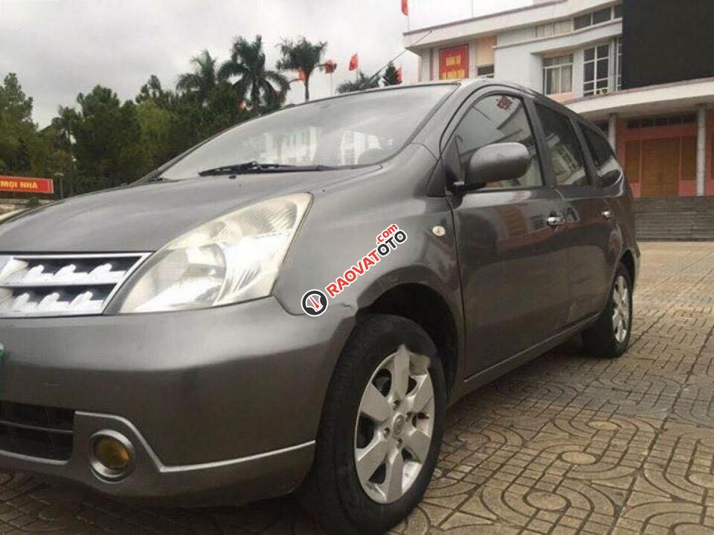 Bán Nissan Grand livina sản xuất 2011, màu nâu  -3