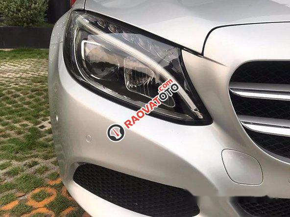 Bán xe Mercedes C200 năm 2016, màu bạc-3