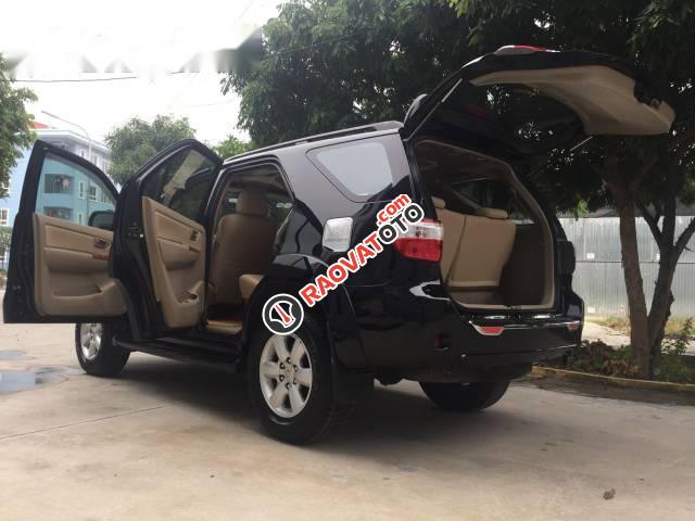 Bán Toyota Fortuner đời 2010, màu đen   -5