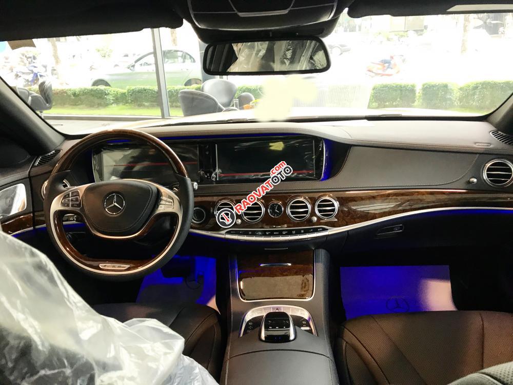 Cần bán lại xe Mercedes S400 đời 2017, màu trắng chính chủ-4