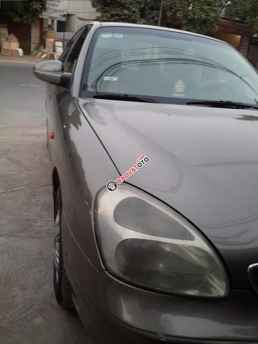 Cần bán xe Daewoo Nubira II 2.0 đời 2001, màu nâu, xe nhập chính chủ, giá tốt-9