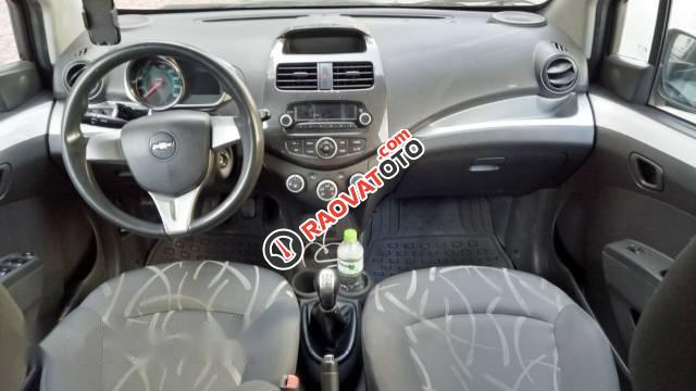 Bán xe Chevrolet Spark LT sản xuất 2016, màu trắng số sàn, 267tr-4