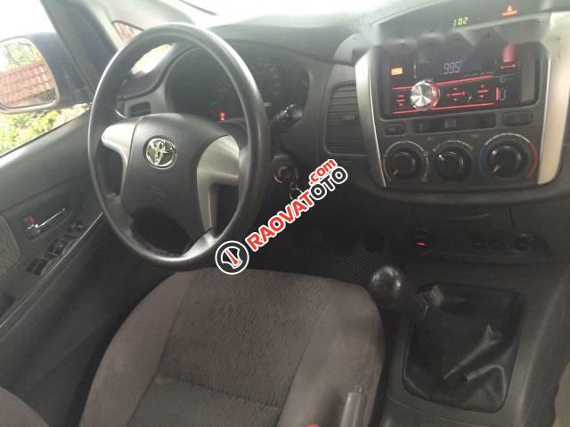 Bán Toyota Innova 2.0E đời 2013 như mới, 535tr-2