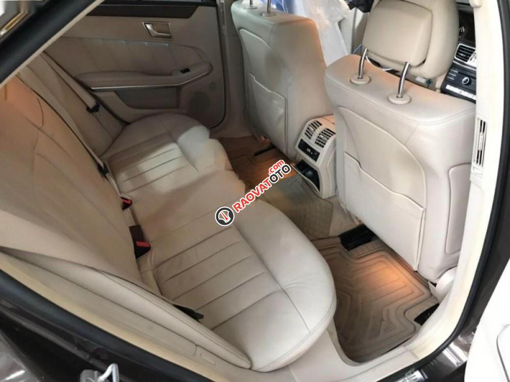 Bán Mercedes E class đời 2015, màu nâu còn mới-2