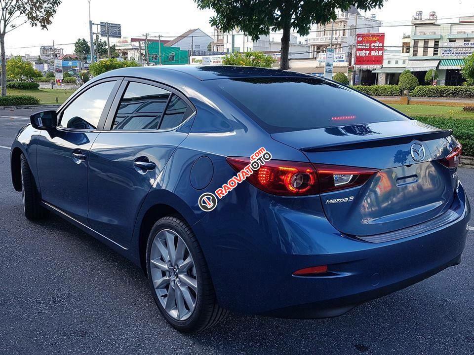 Bán gấp Mazda 3 SD Facelift - liên hệ: Mr Toàn: 0936.499.938-3