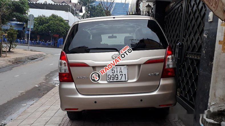 Bán ô tô Toyota Innova E năm 2014 số sàn, 620tr-7