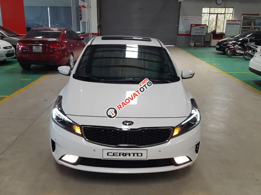 Kia Cerato 2017 full options, giá tốt nhất miền Nam, LH 0909 868 944-0