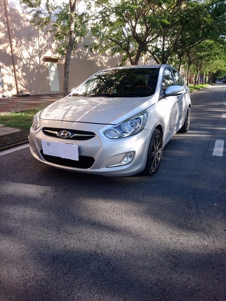 Bán Hyundai Accent đời 2012, nhập khẩu-4