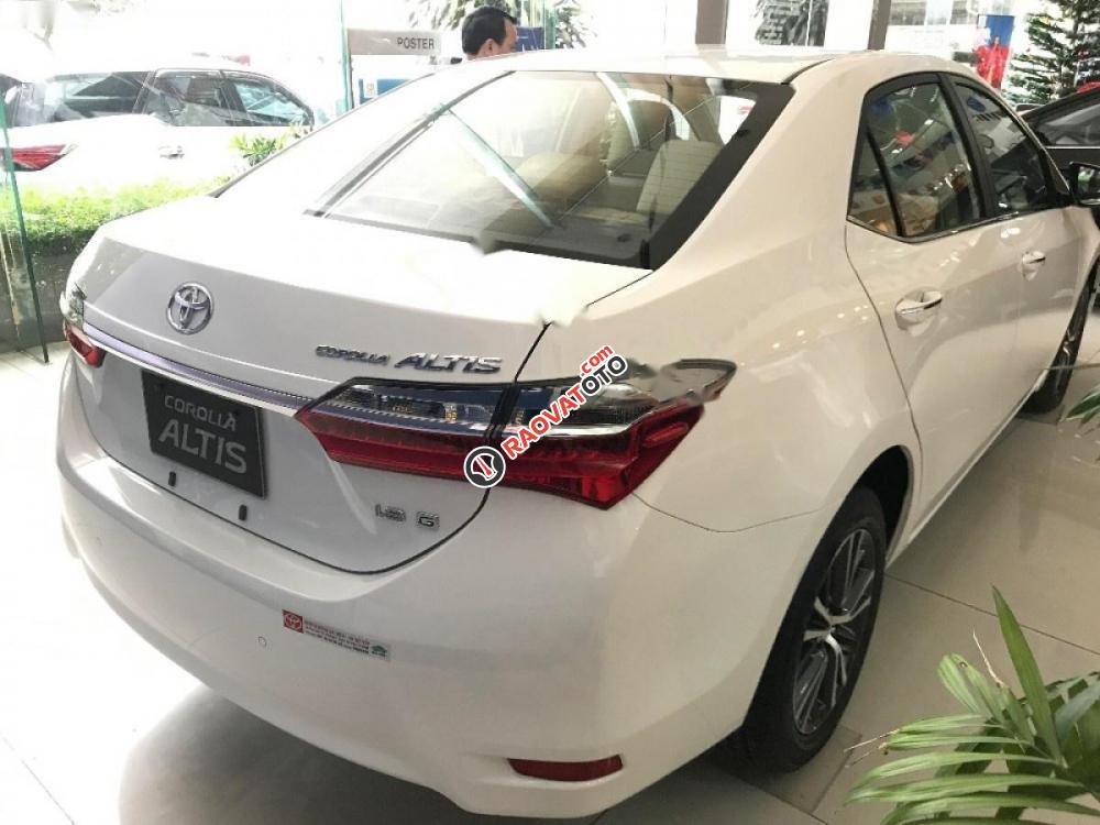 Bán Toyota Corolla Altis 1.8G AT năm 2017, màu trắng-5