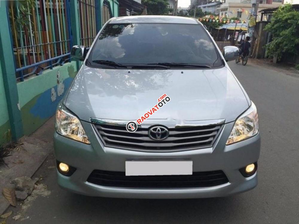 Bán Toyota Innova G 2013, màu bạc giá cạnh tranh-3