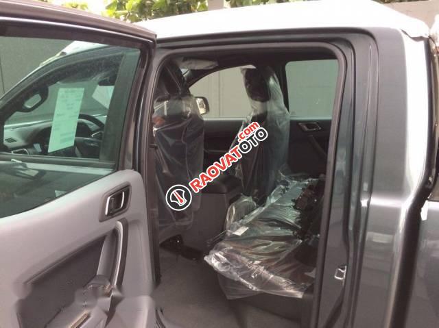 Bán ô tô Ford Ranger Wildtrak 3.2 Navigation 2017, màu xanh-0