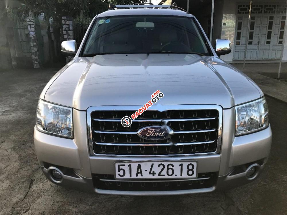 Cần bán gấp Ford Everest sản xuất 2008, xe gia đình, giá cạnh tranh-7