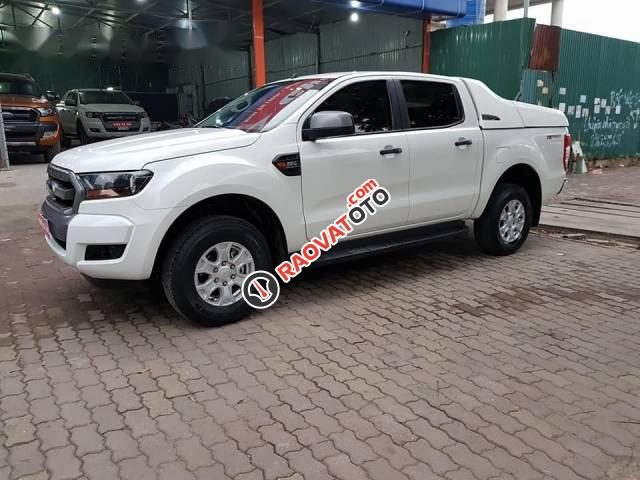 Bán xe Ford Ranger XLS 2.2MT đời 2017, màu trắng  -2