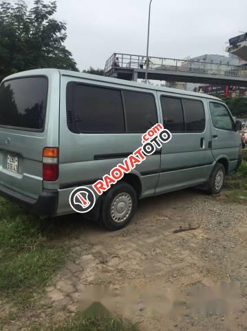 Chính chủ bán gấp Toyota Hiace đời 2002-0