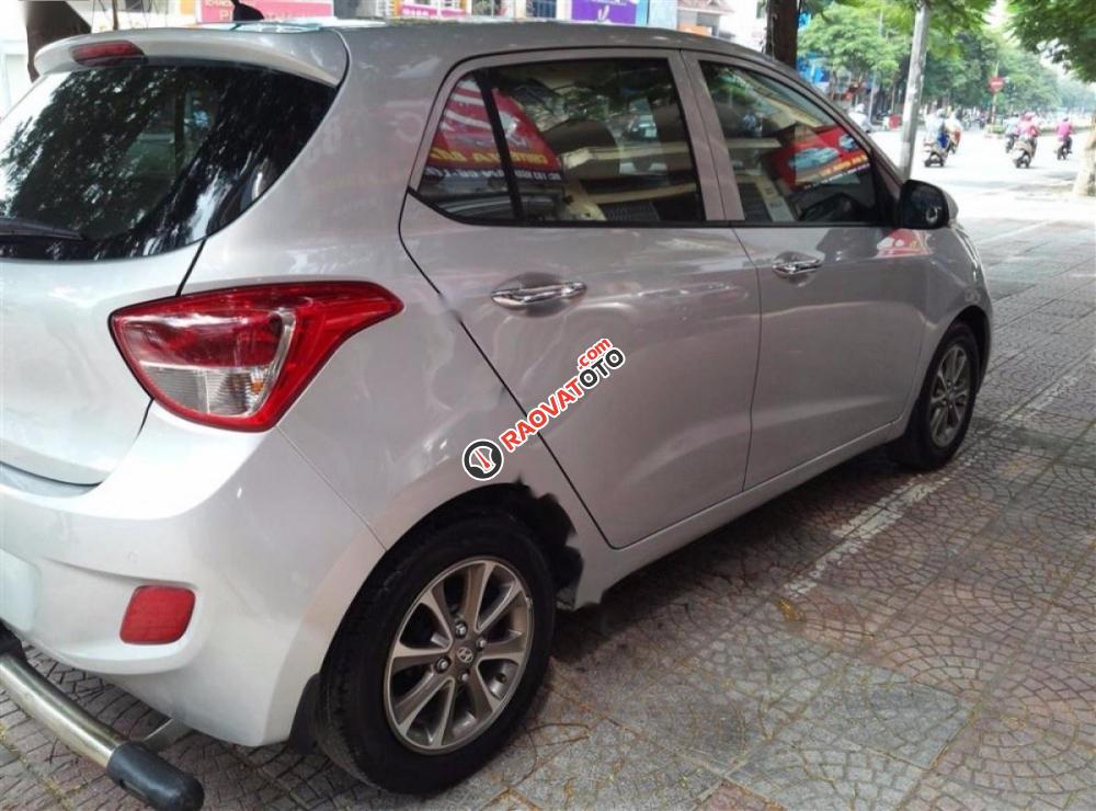 Bán xe Hyundai Grand i10 đời 2015, màu bạc, nhập khẩu giá cạnh tranh-5