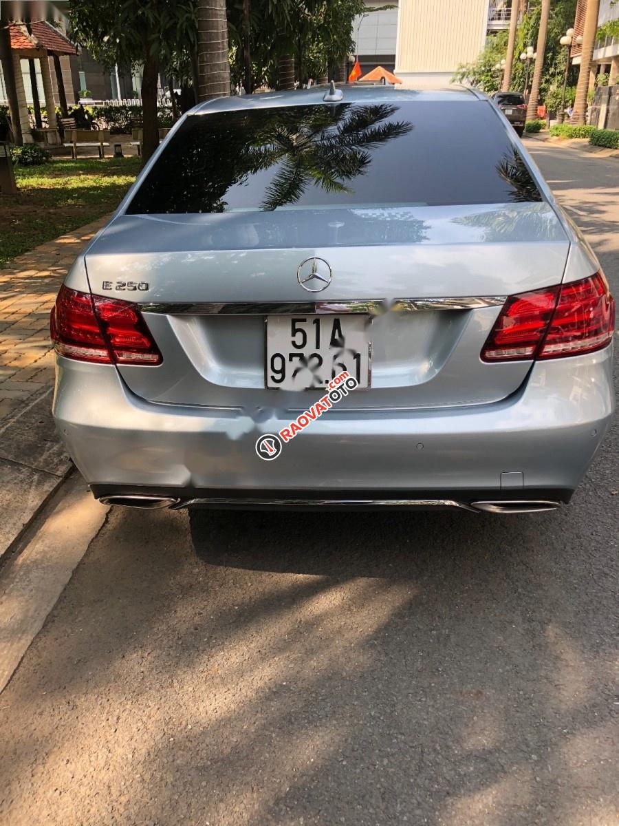 Bán ô tô Mercedes E250 đời 2014, màu bạc chính chủ-5